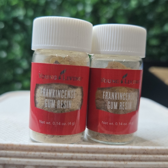 Young Living Red Frankincense Gum Resin - Picture 2 of 2